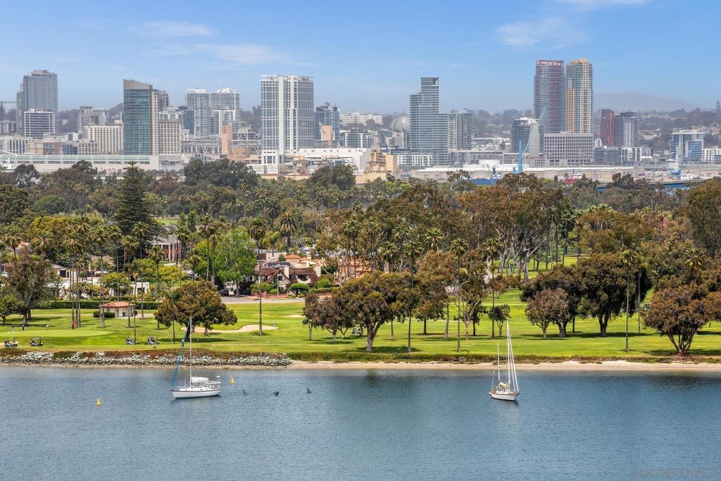 Photo of 1830 Avenida Del Mundo #1603, Coronado, CA 92118 (MLS # 250027499)