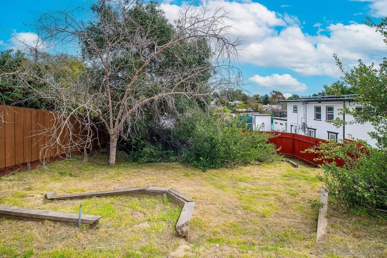 Lemon Grove, California 91945, United States, 2 Bedrooms Bedrooms, ,1 BathroomBathrooms,Residential,Pending,103026