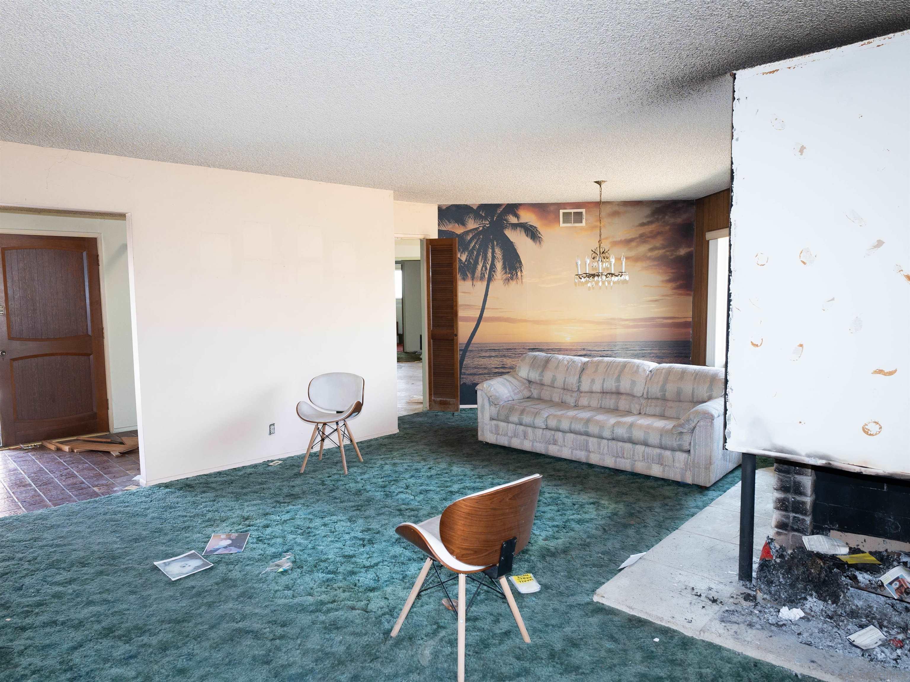 2117 E Cameron Ave