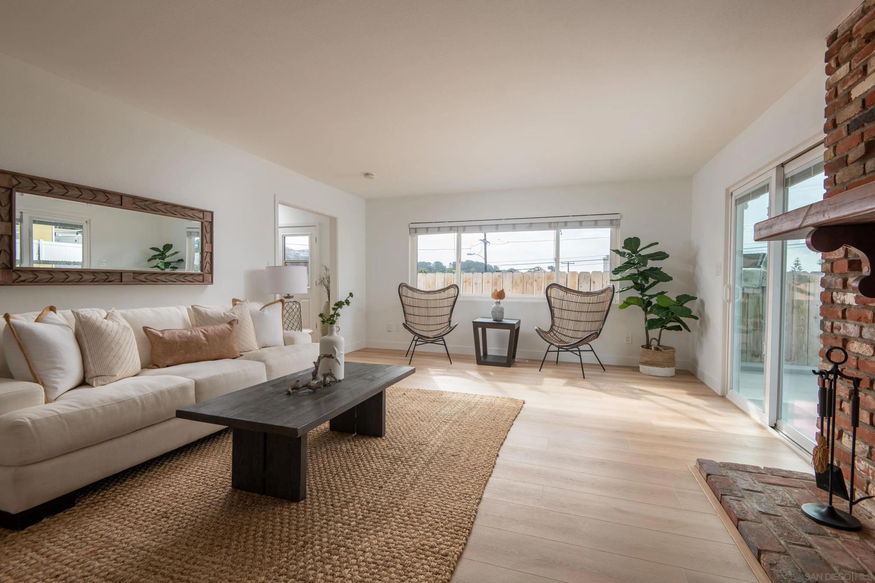 San Diego, California 92110, United States, 4 Bedrooms Bedrooms, ,2 BathroomsBathrooms,Residential,Pending,12969