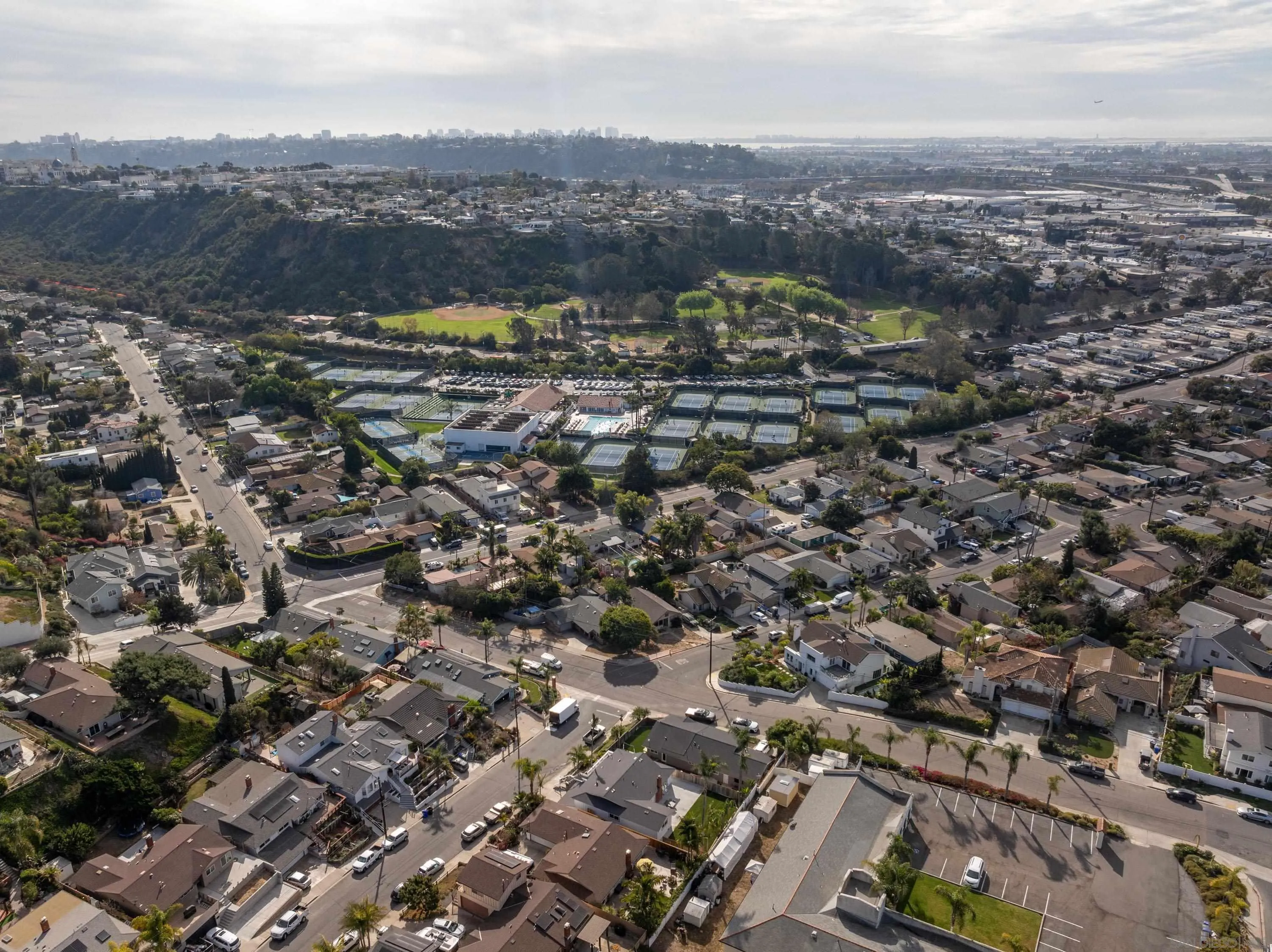 San Diego, California 92110, United States, 4 Bedrooms Bedrooms, ,2 BathroomsBathrooms,Residential,Pending,12969