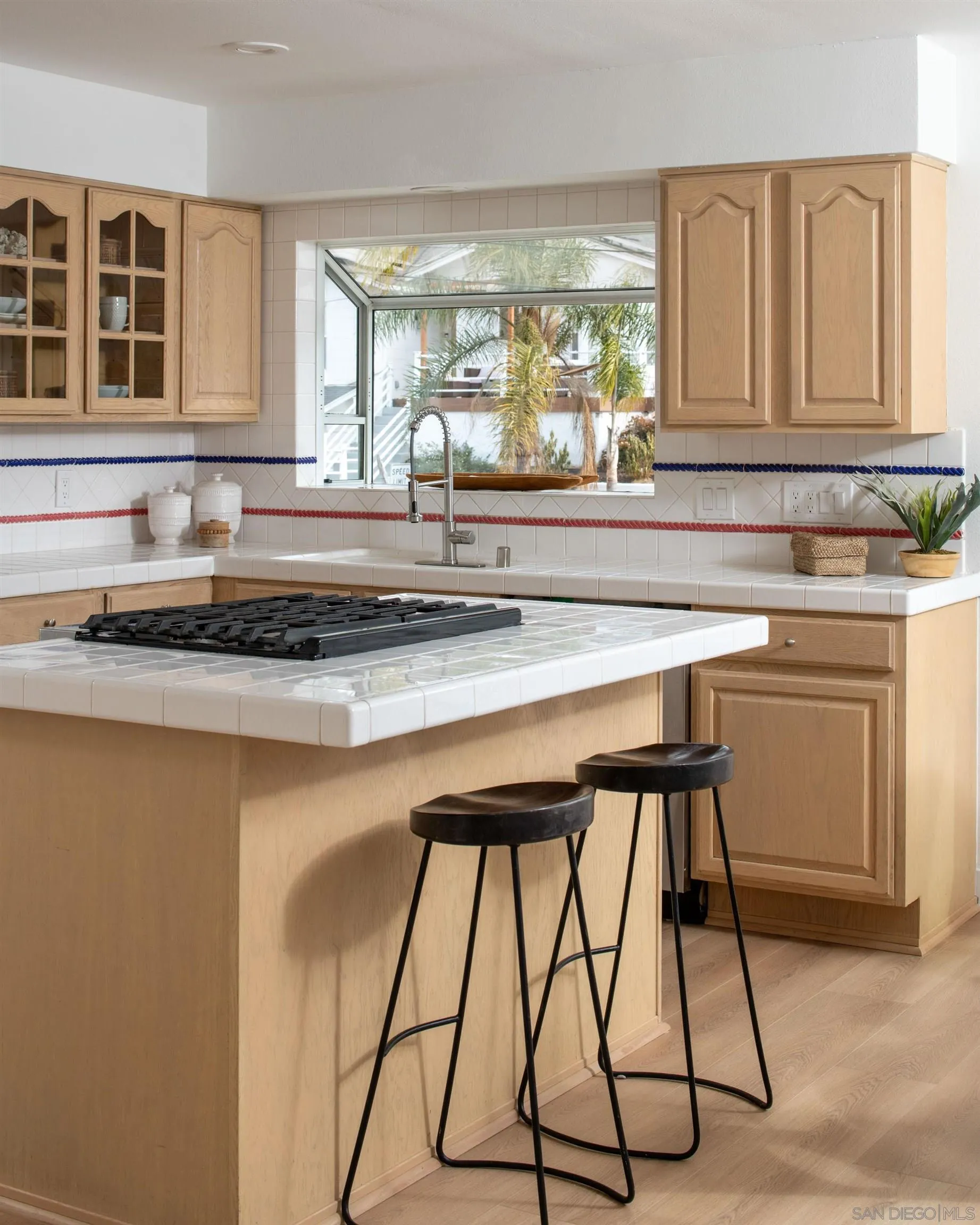 San Diego, California 92110, United States, 4 Bedrooms Bedrooms, ,2 BathroomsBathrooms,Residential,Pending,12969