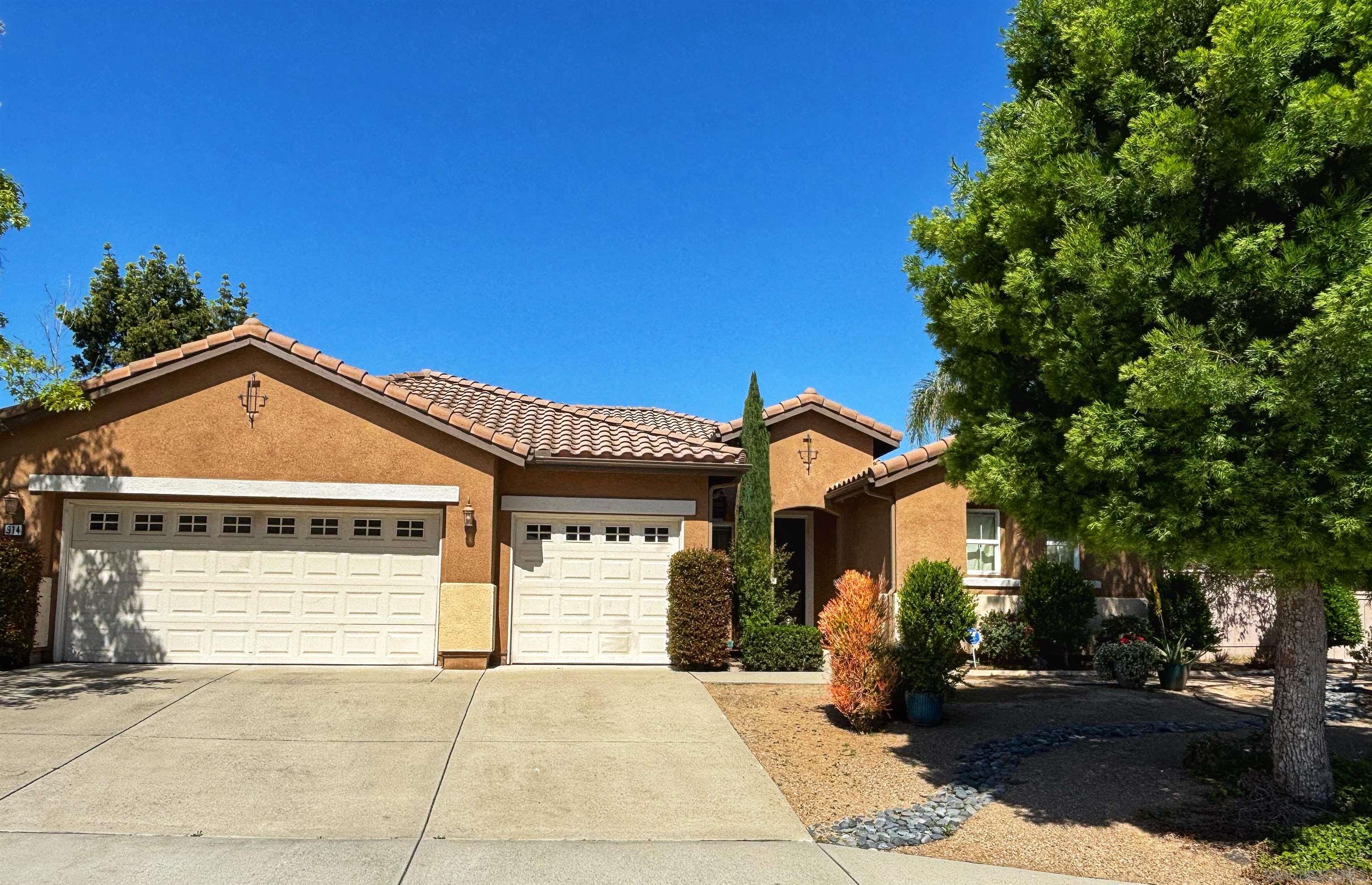 914 Lantana Ct
