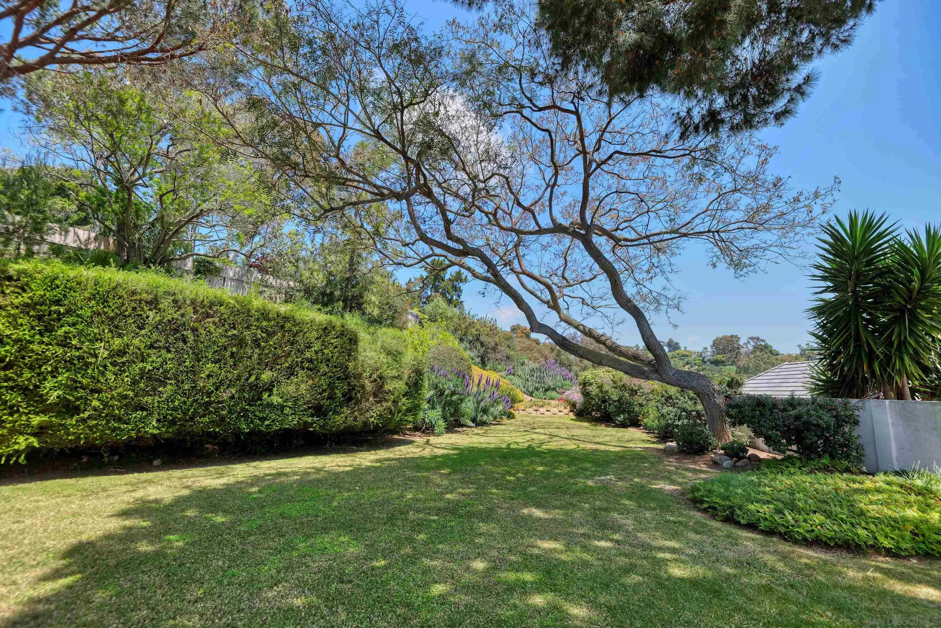 La Jolla, California 92037, United States, 4 Bedrooms Bedrooms, ,3 BathroomsBathrooms,Residential,Pending,13599