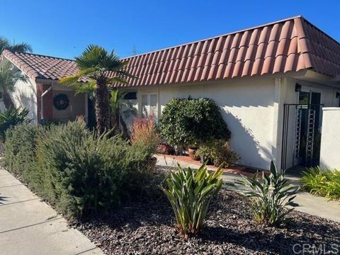 7049 Estrella De Mar Rd Carlsbad CA 92009