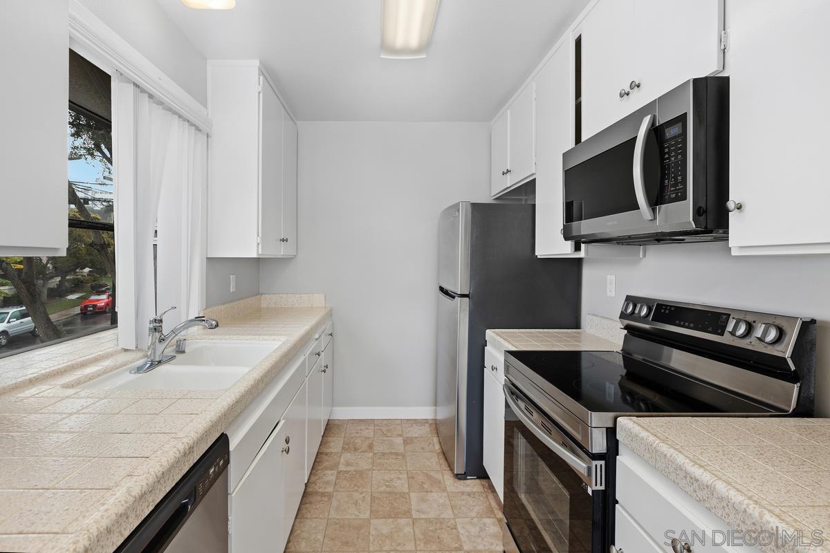 3063 Barnard 4
