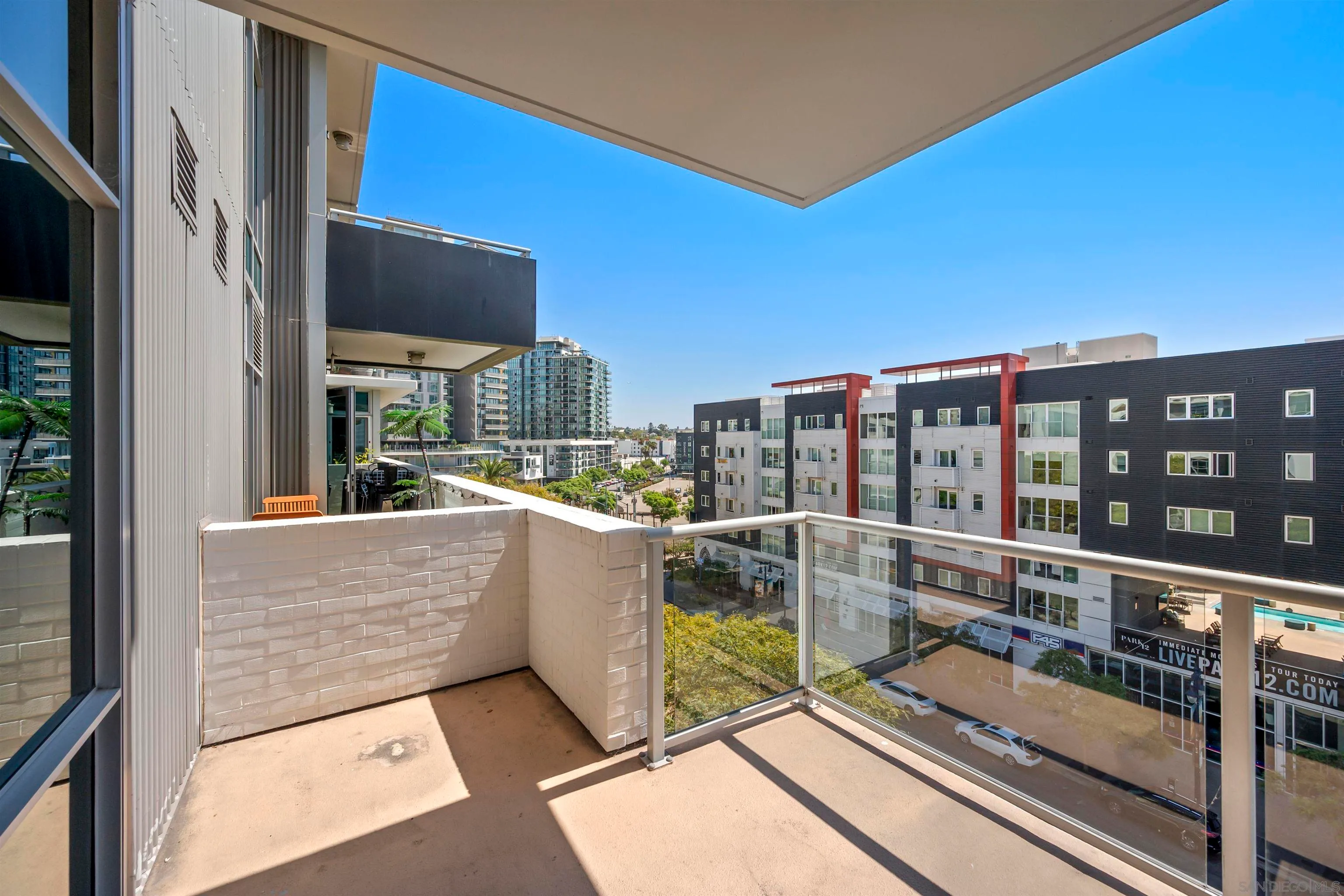 San Diego, California 92101, United States, 1 Bedroom Bedrooms, ,1 BathroomBathrooms,Residential,Pending,18589