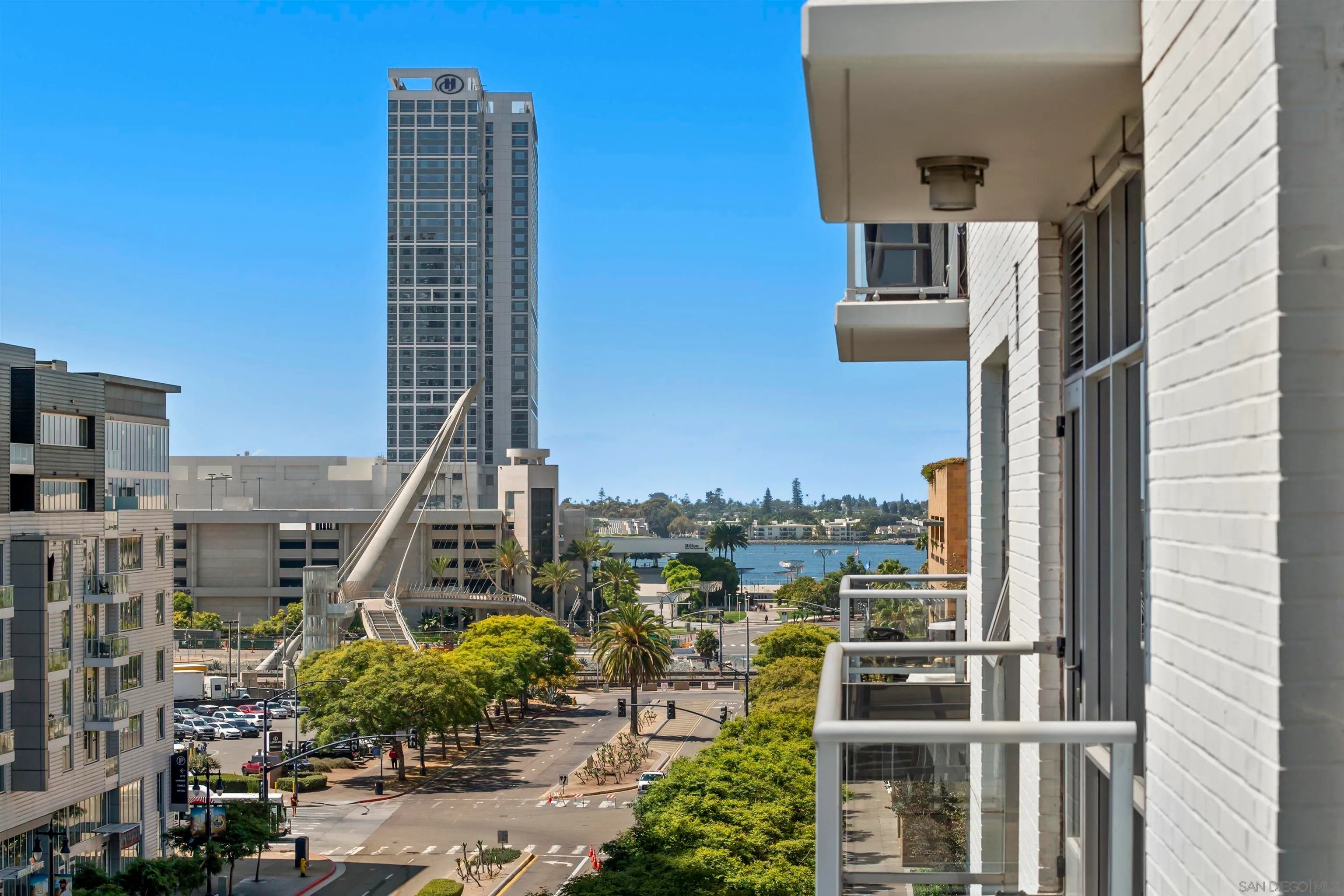 San Diego, California 92101, United States, 1 Bedroom Bedrooms, ,1 BathroomBathrooms,Residential,Pending,18589