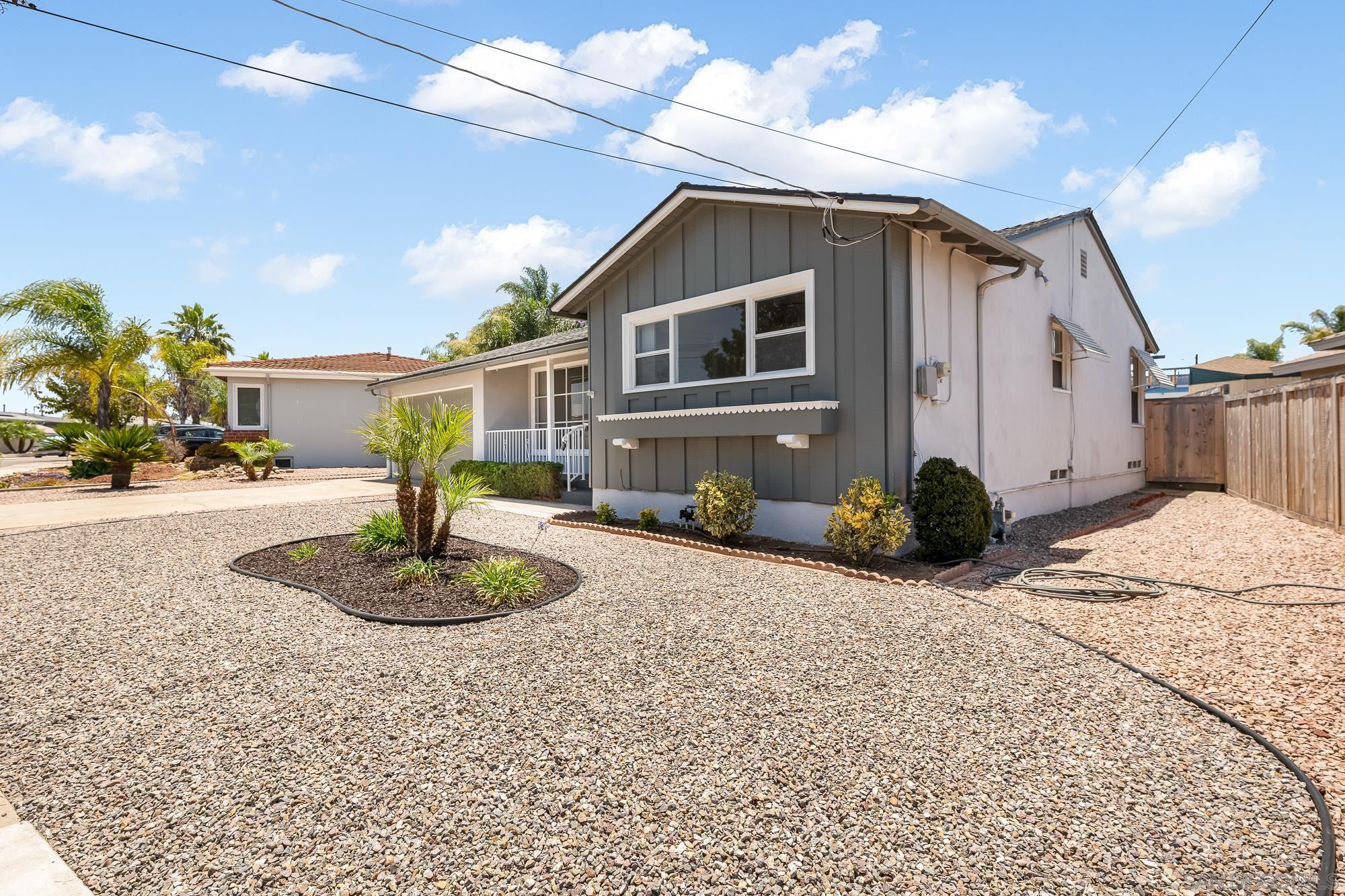 6819 Julie St