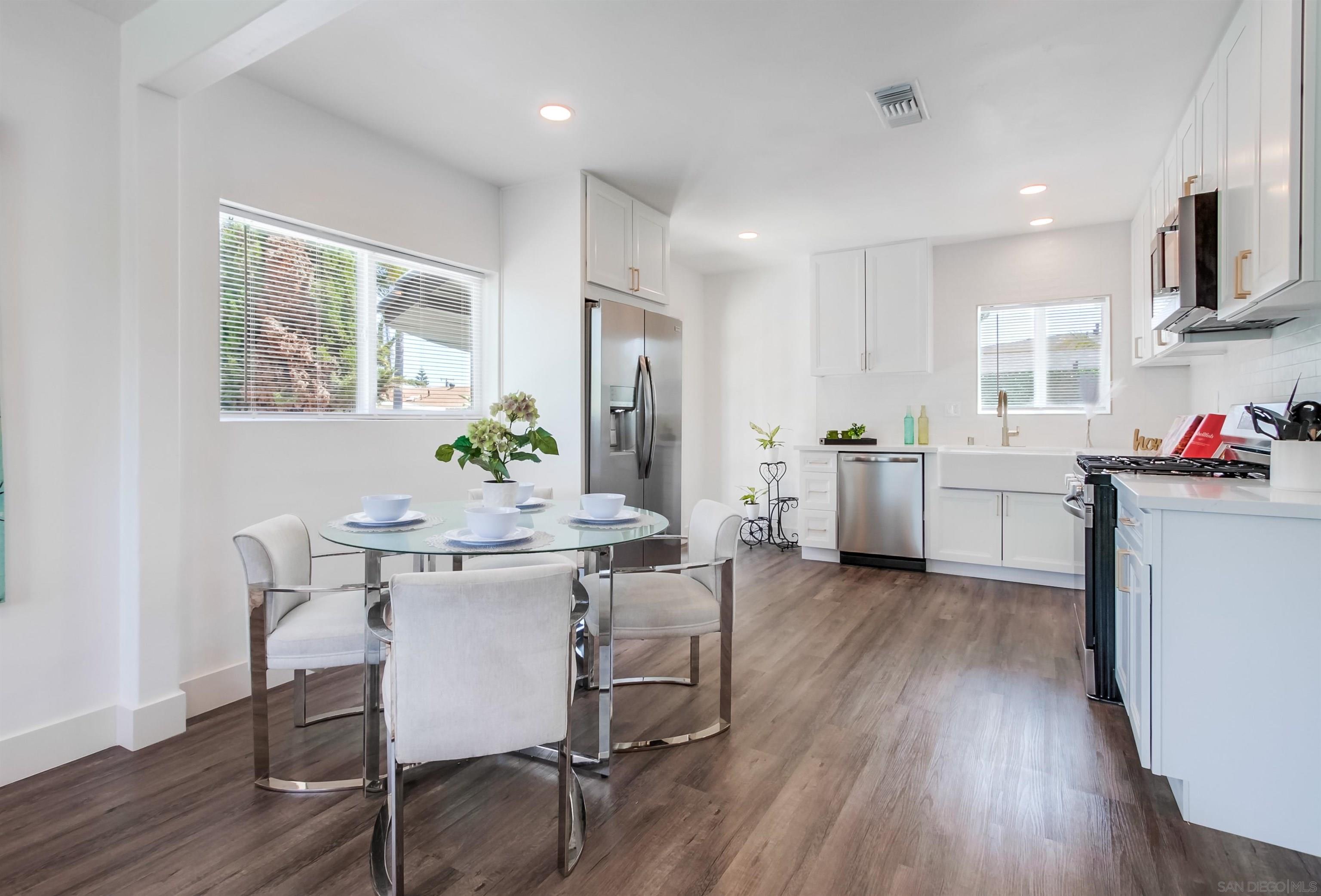 1303 Center Ave