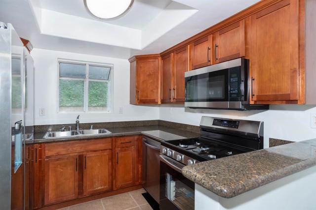 800 Sea Cliff Way