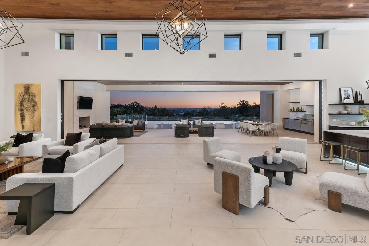 6622 Las Colinas