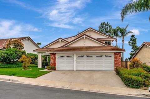 1976  Vineyard Ave Vista CA 92081