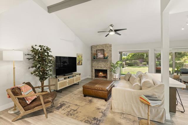 708 Santa Florencia