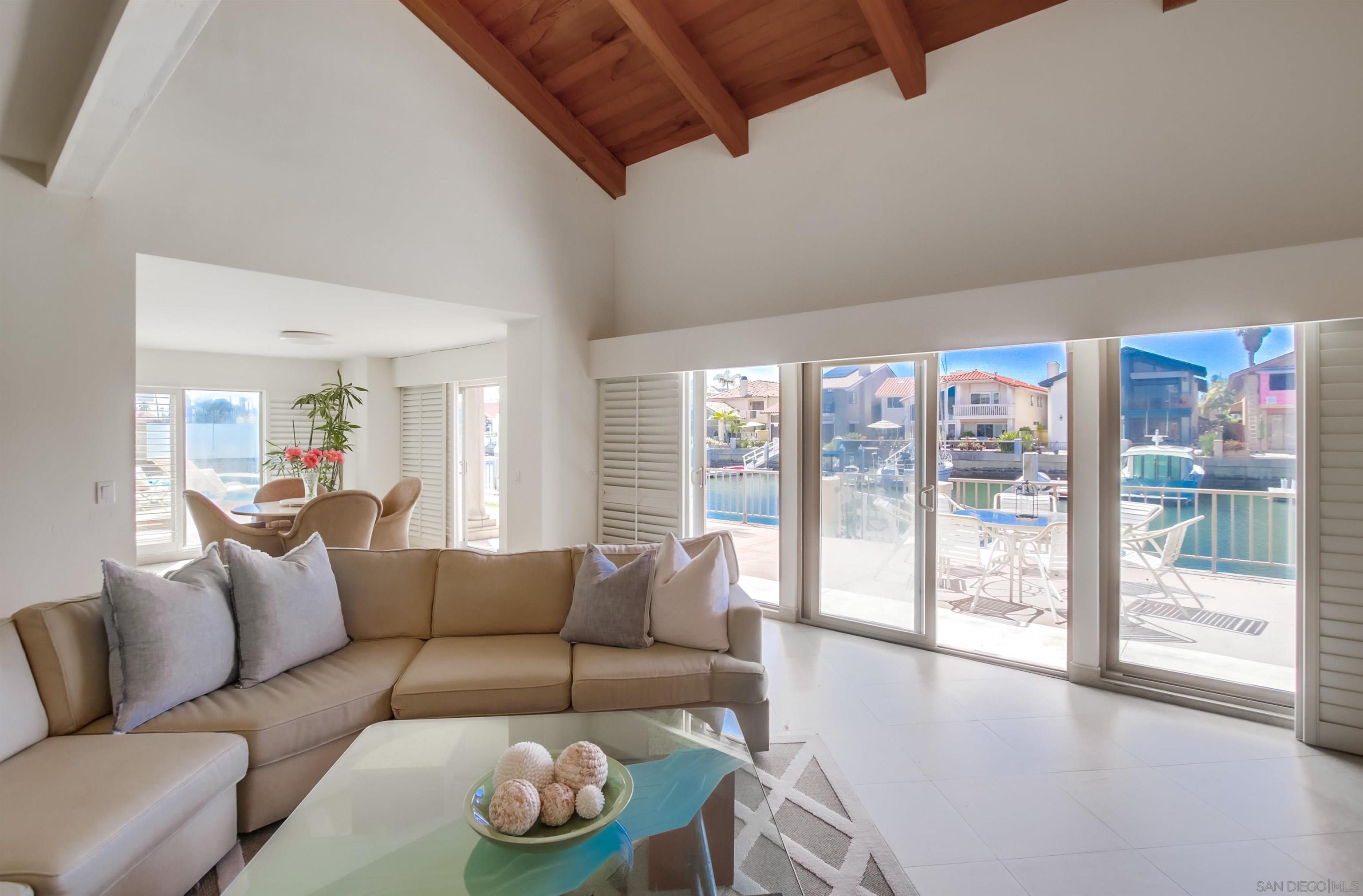 6 Buccaneer Way