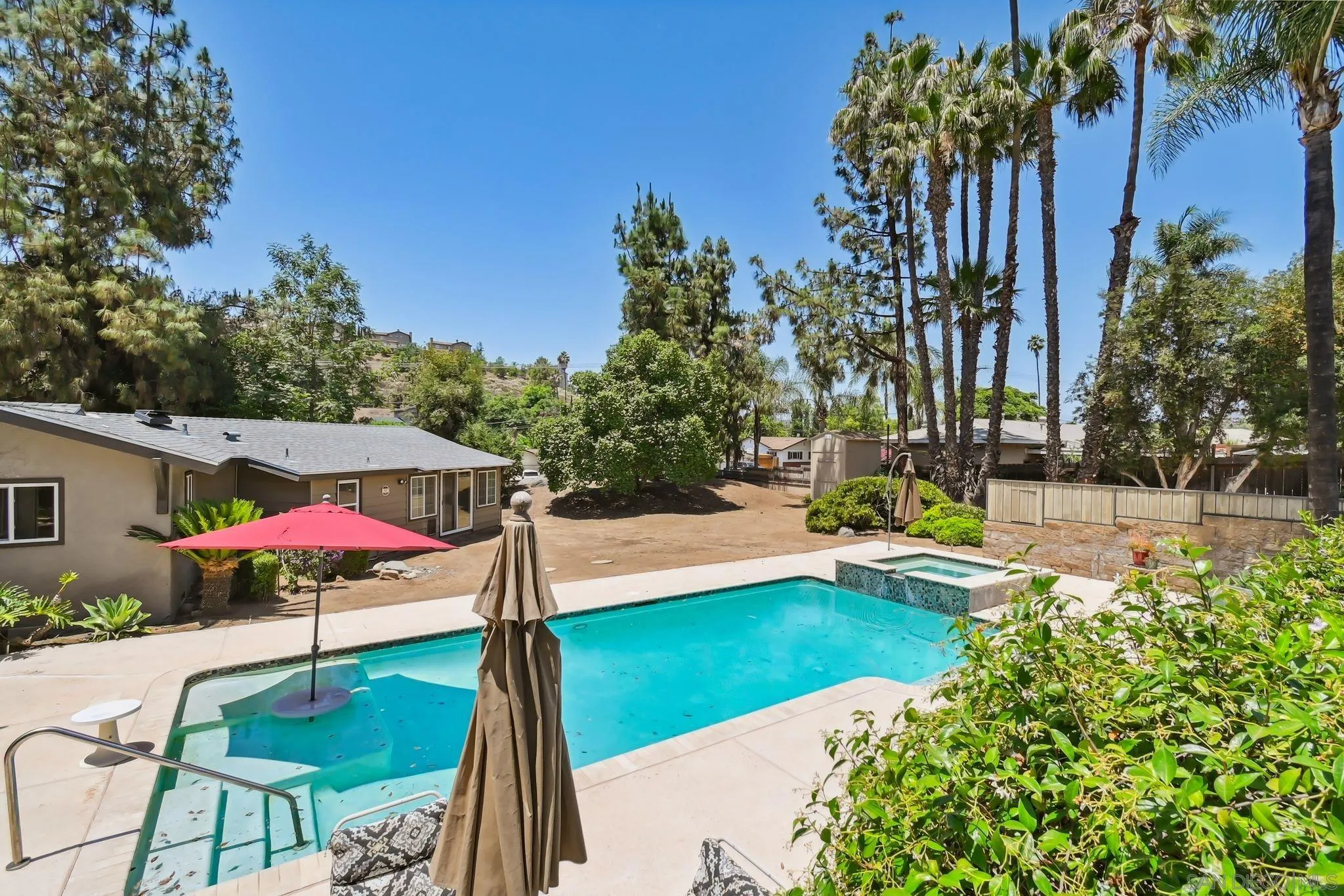 El Cajon, California 92021, United States, 3 Bedrooms Bedrooms, ,2 BathroomsBathrooms,Residential,Pending,157089