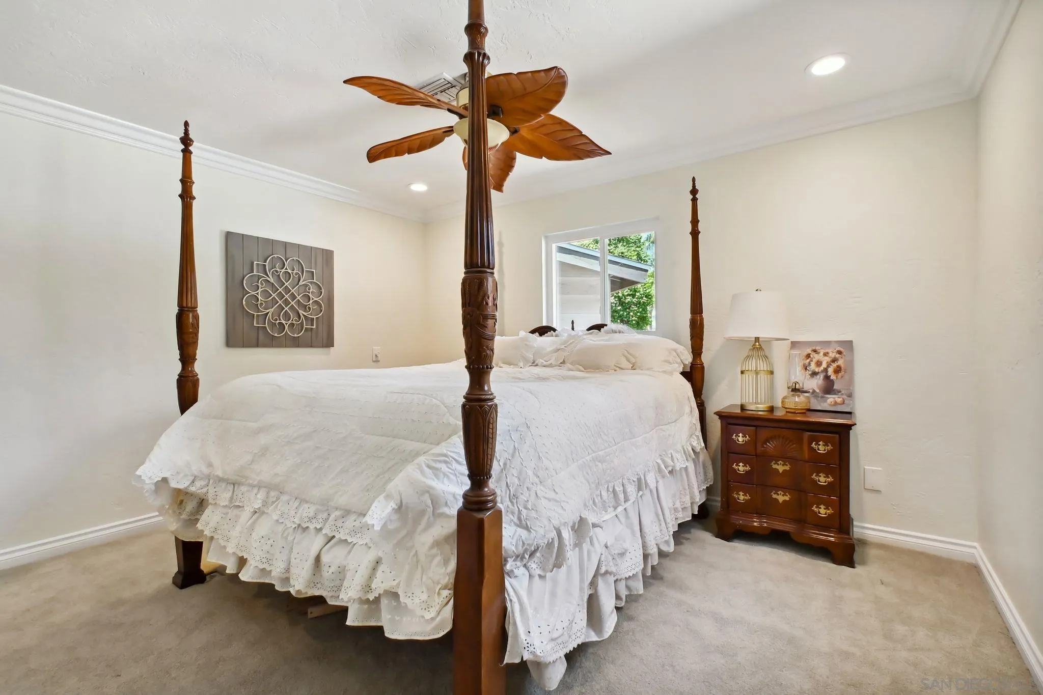 El Cajon, California 92021, United States, 3 Bedrooms Bedrooms, ,2 BathroomsBathrooms,Residential,Pending,157089