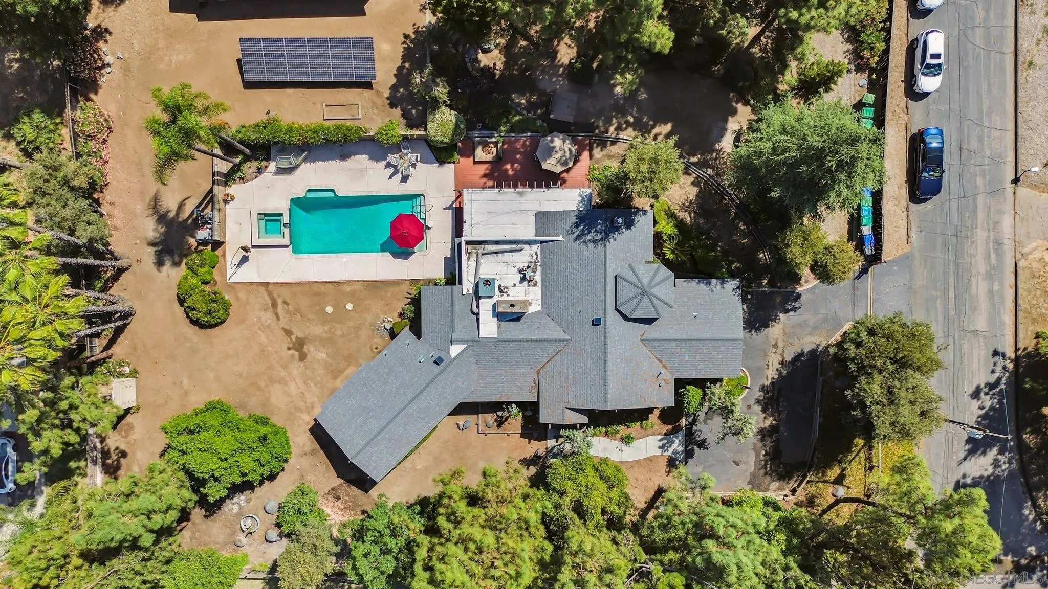 El Cajon, California 92021, United States, 3 Bedrooms Bedrooms, ,2 BathroomsBathrooms,Residential,Pending,157089