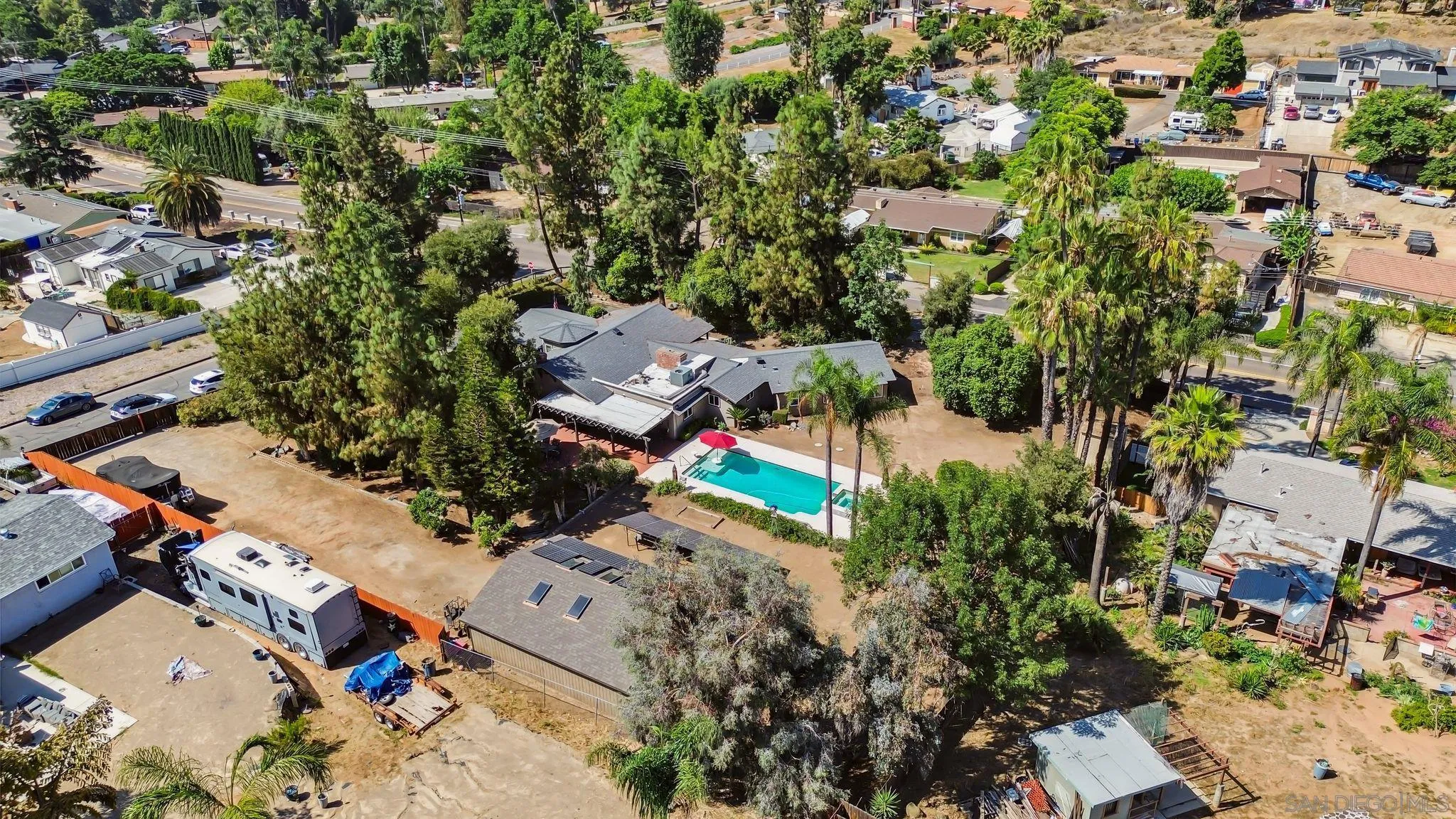 El Cajon, California 92021, United States, 3 Bedrooms Bedrooms, ,2 BathroomsBathrooms,Residential,Pending,157089