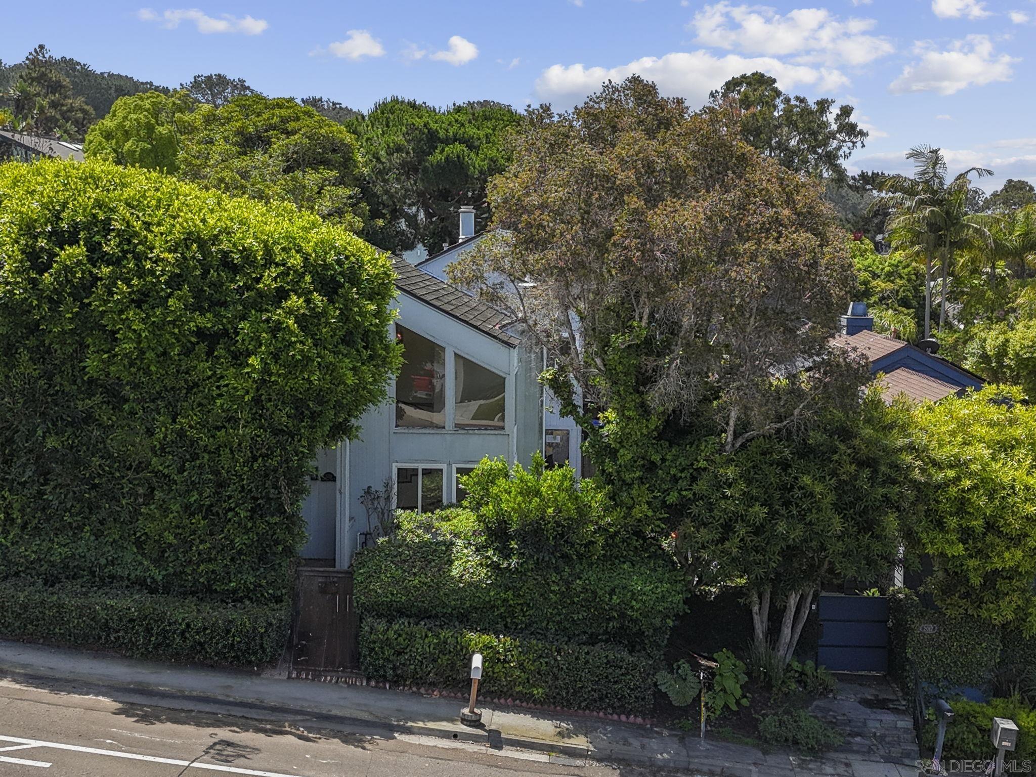 2029 Del Mar Heights Rd.