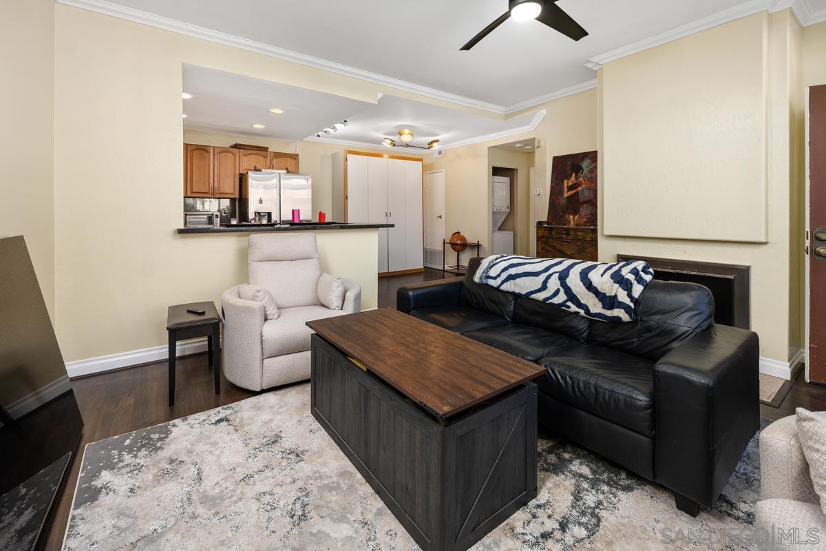 4049 Carmel View Rd 75