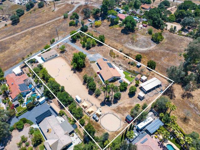 2605 Kauana Loa Drive