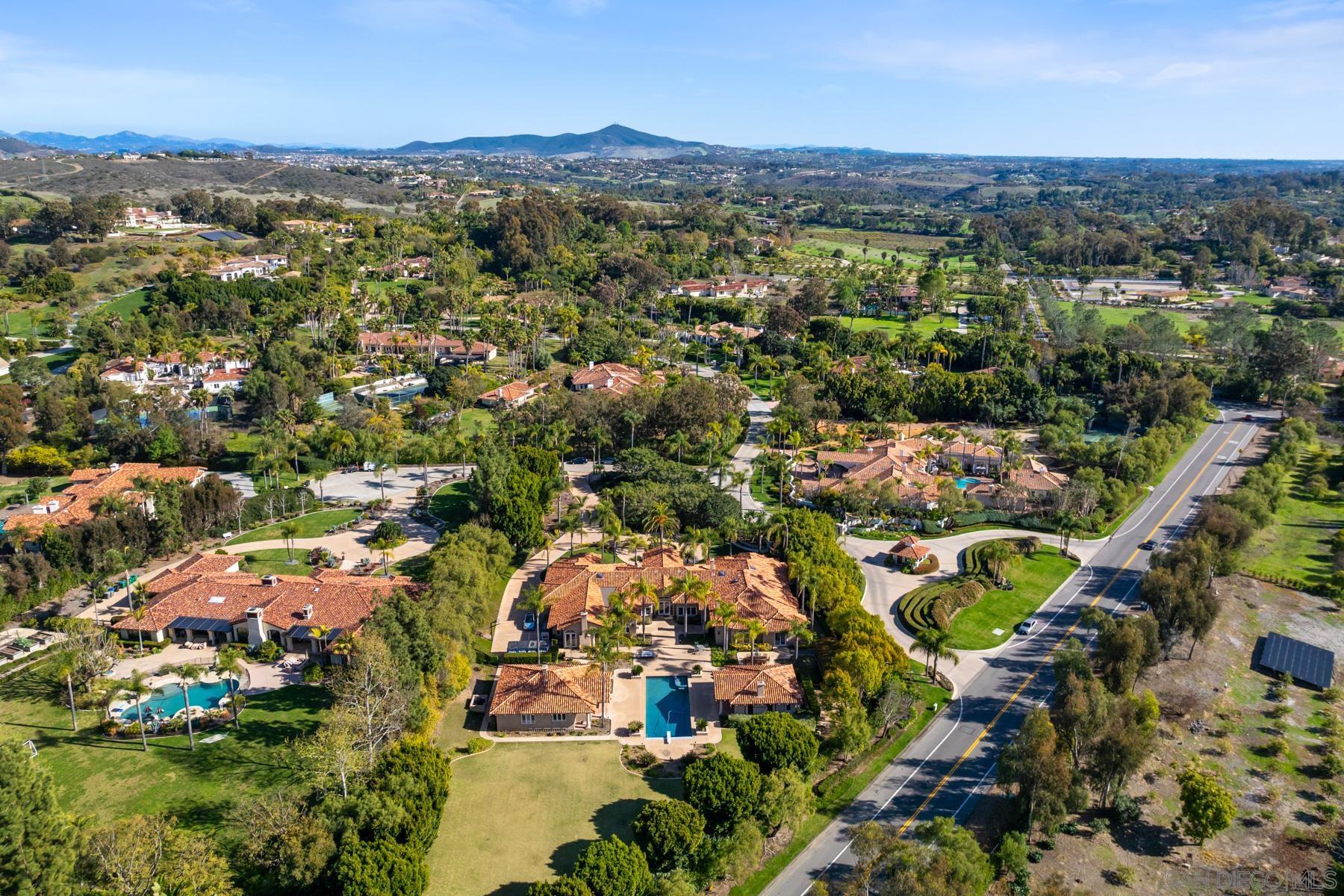 18050 Rancho La Cima Corte
