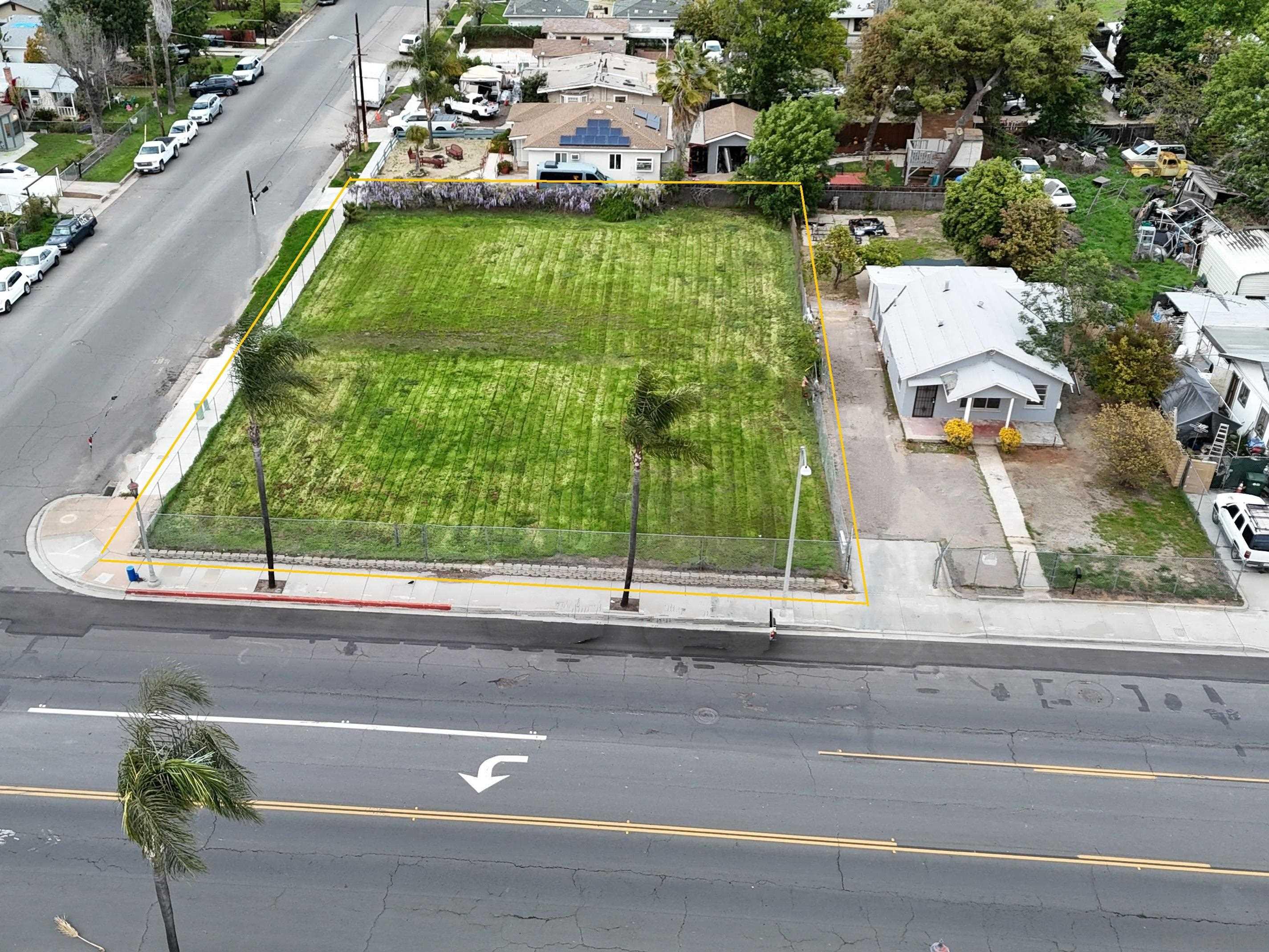 1102 S Escondido Blvd