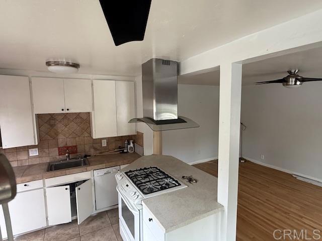 4496 47th Street