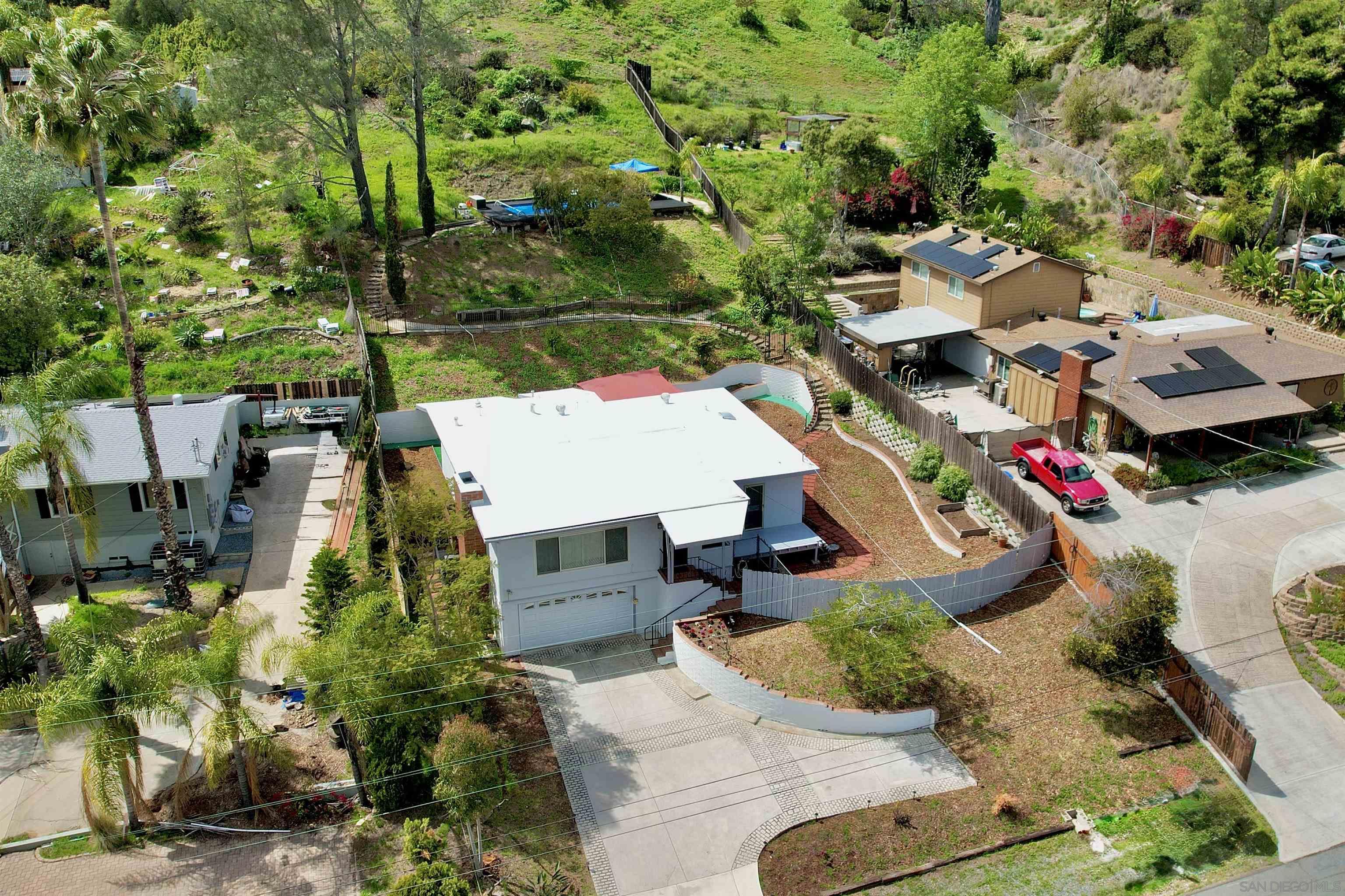4124 Bancroft Dr