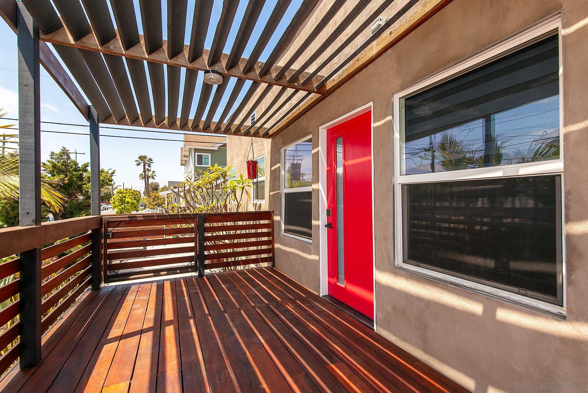 3270 Collier Ave