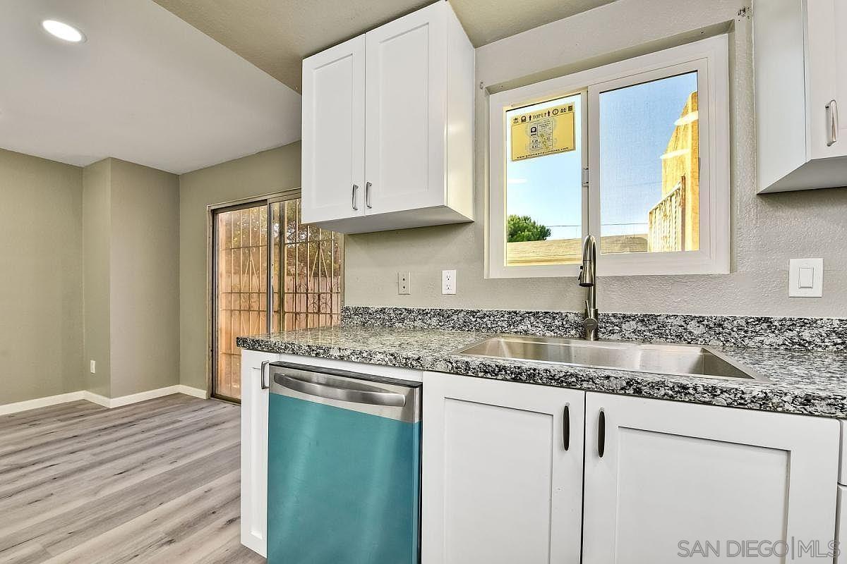 1026-28 Georgia St.