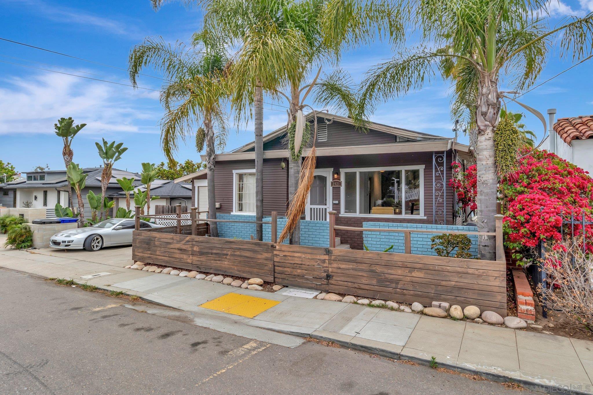 2921 Boundary St.