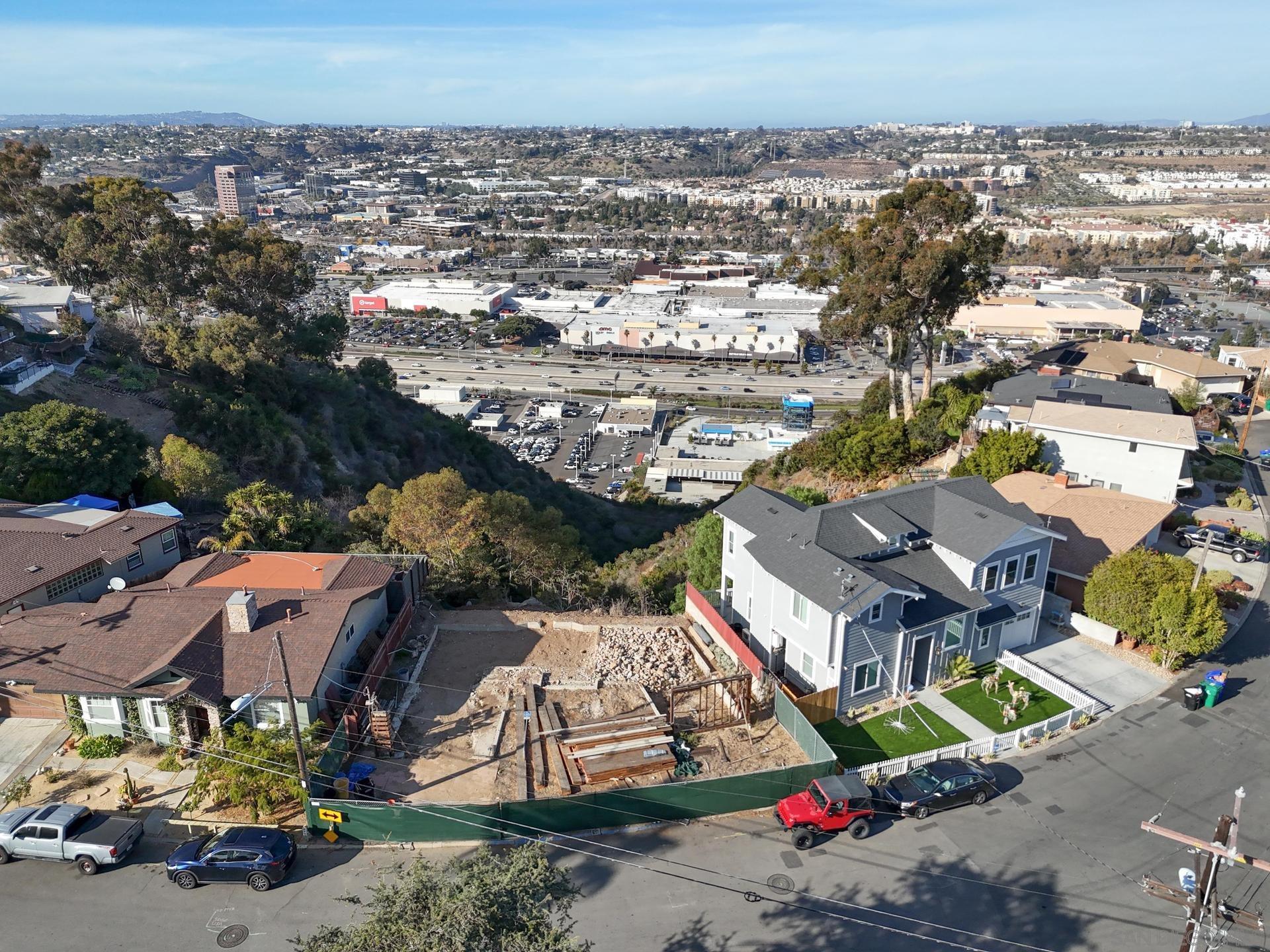 1804 Mission Cliff Dr