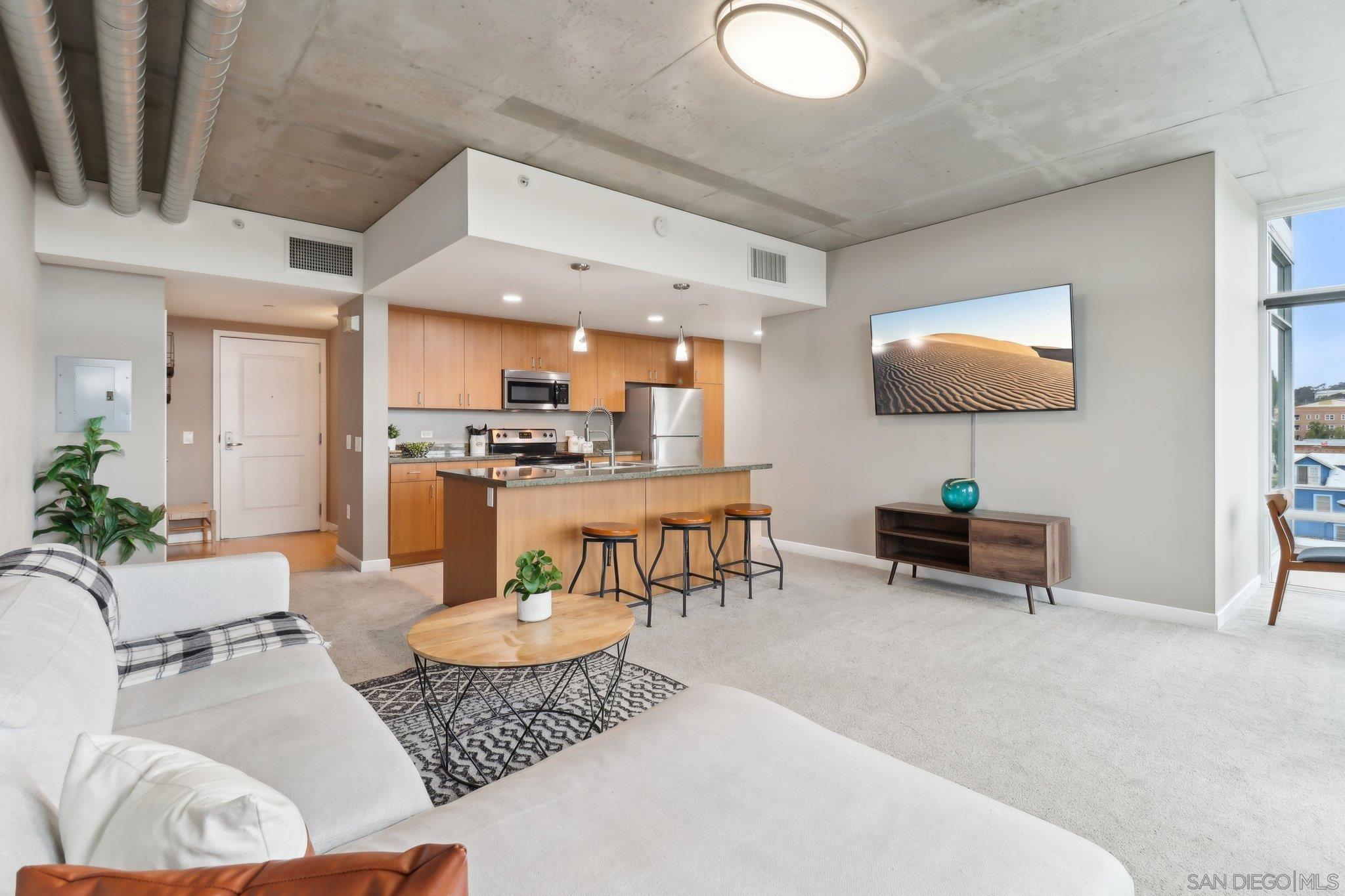 1080 Park Blvd 607