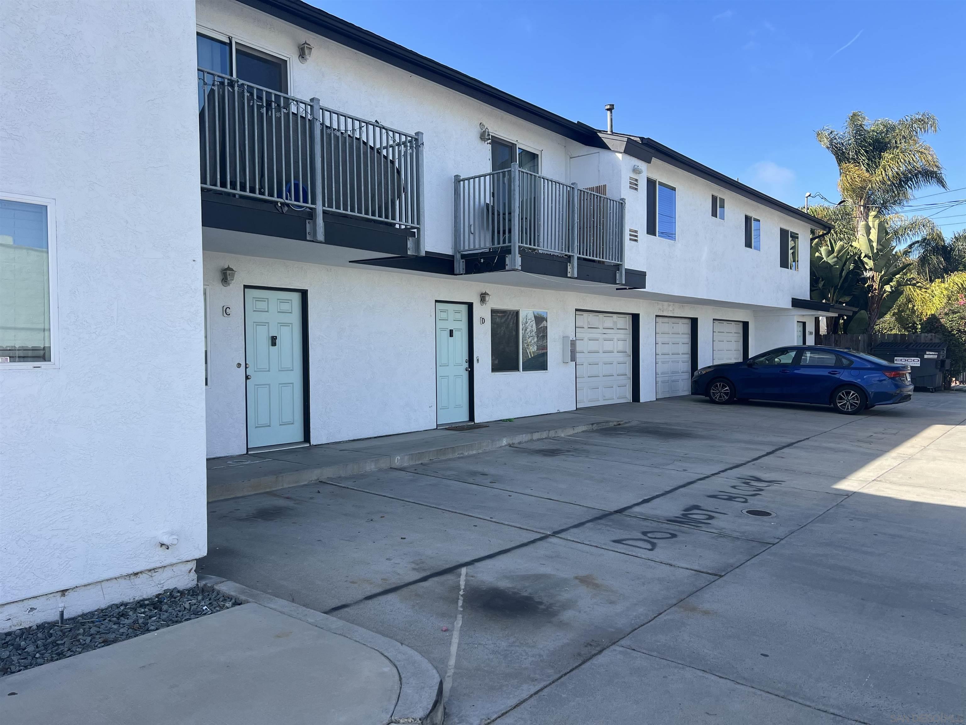 1012 Fern Ave