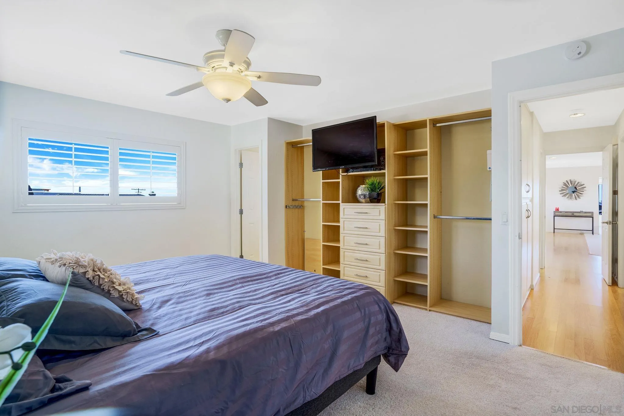 San Diego, California 92110, United States, 3 Bedrooms Bedrooms, ,2 BathroomsBathrooms,Residential,Active,84615