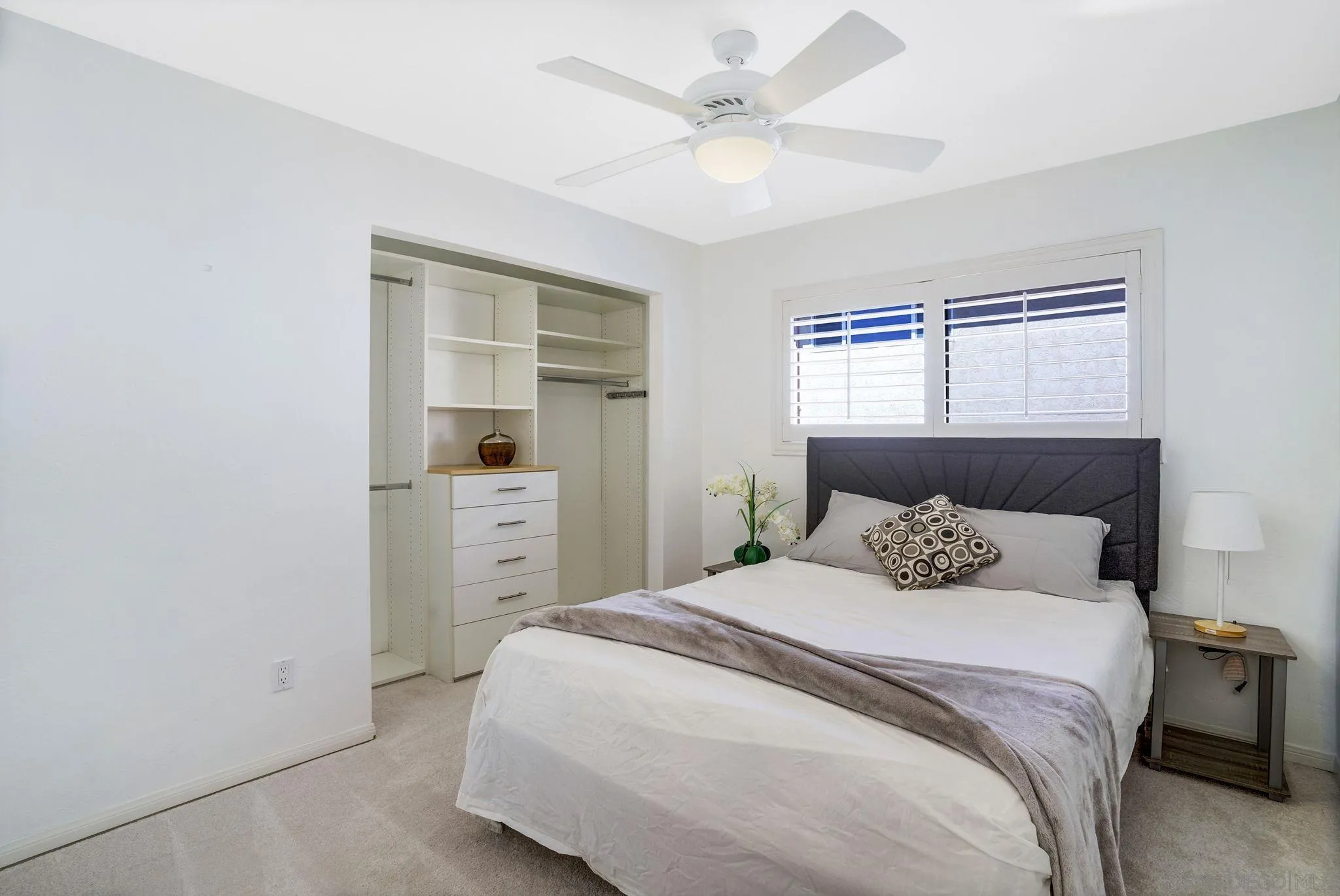 San Diego, California 92110, United States, 3 Bedrooms Bedrooms, ,2 BathroomsBathrooms,Residential,Active,84615