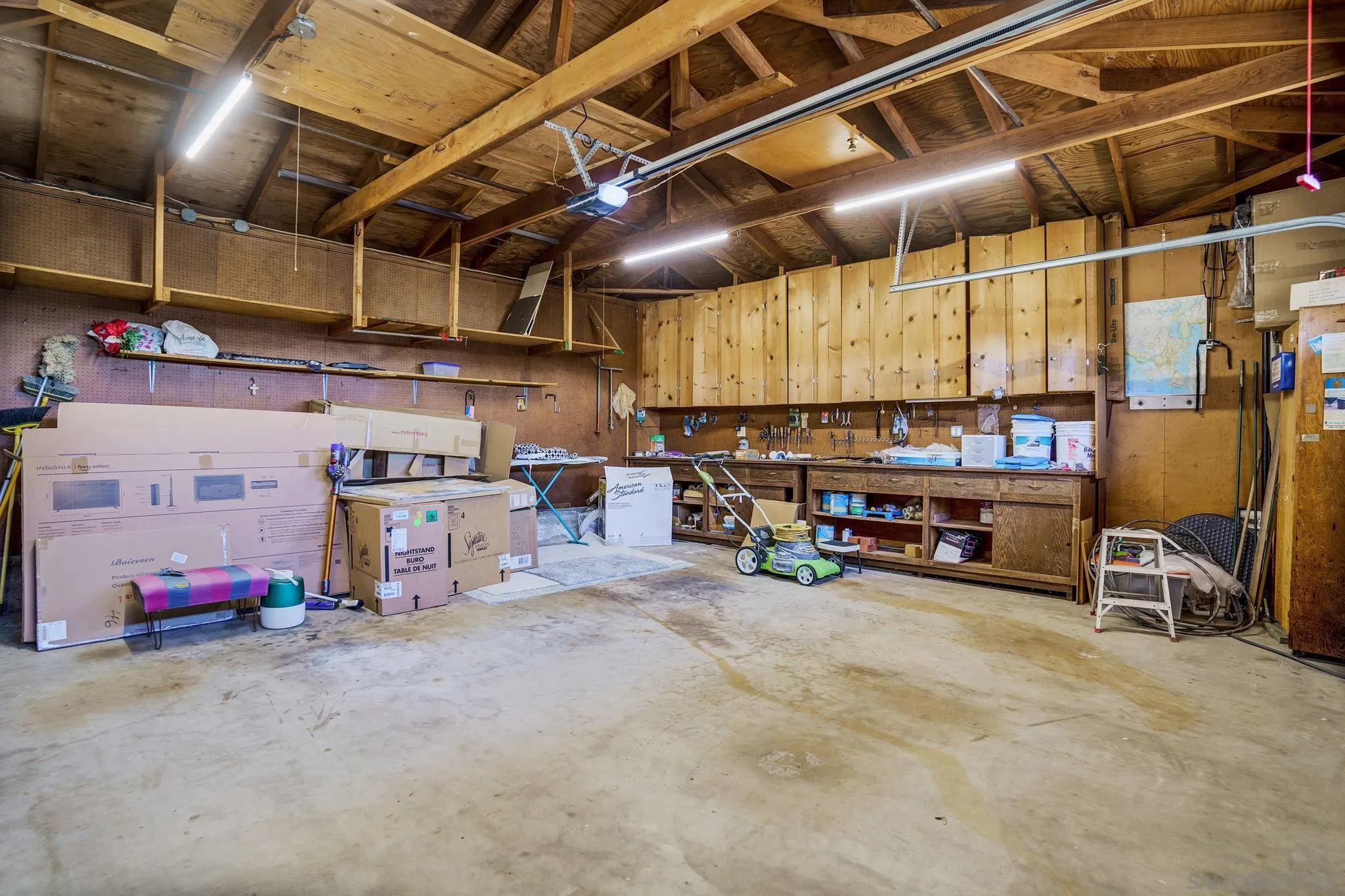 San Diego, California 92110, United States, 3 Bedrooms Bedrooms, ,2 BathroomsBathrooms,Residential,Active,84615