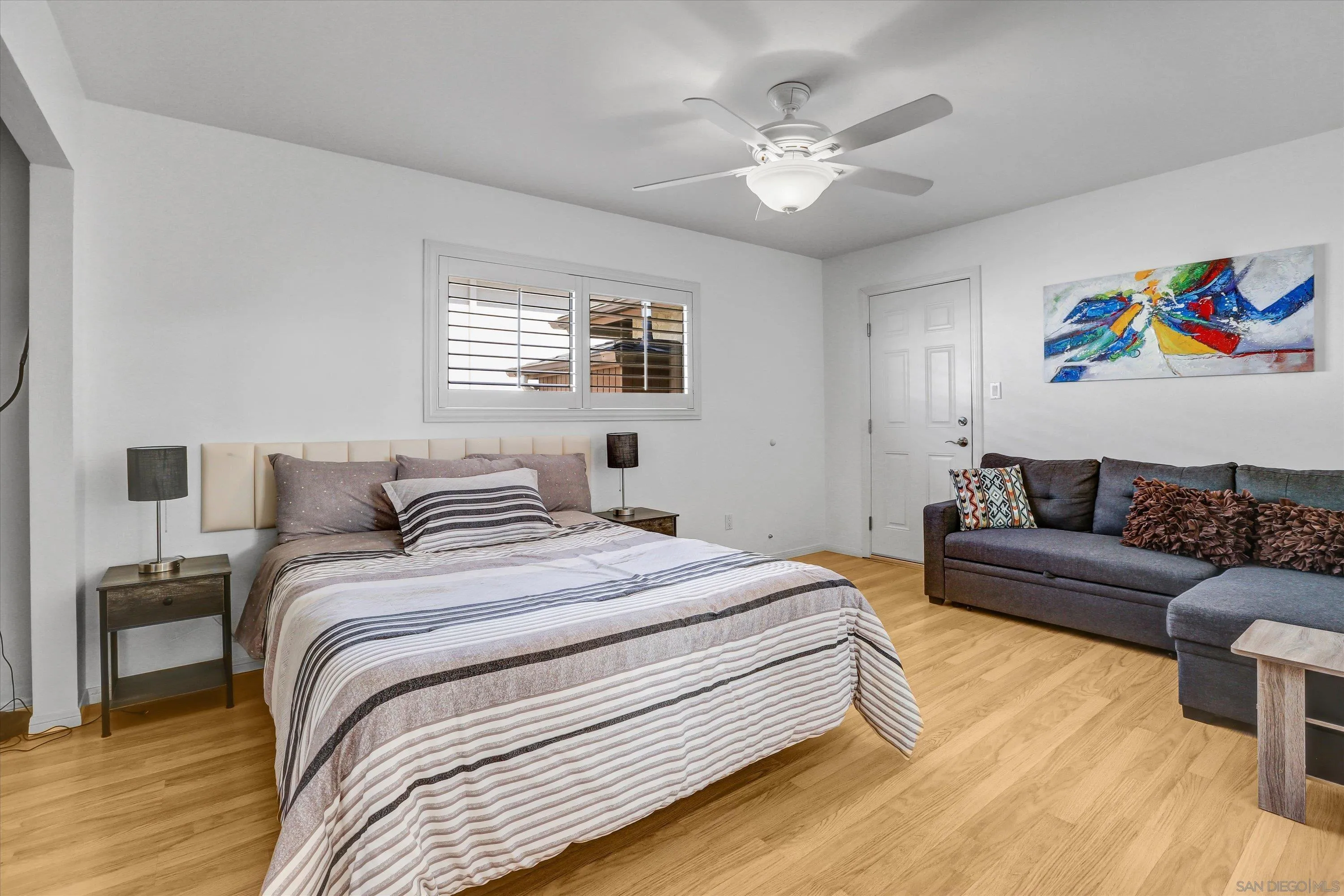 San Diego, California 92110, United States, 3 Bedrooms Bedrooms, ,2 BathroomsBathrooms,Residential,Active,84615