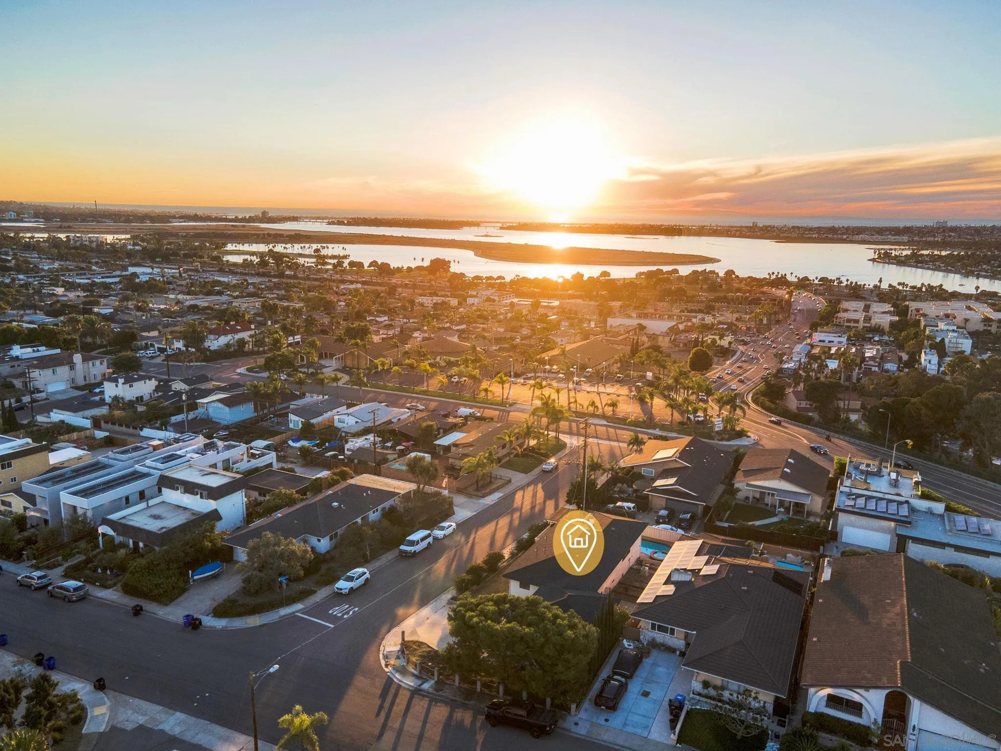 San Diego, California 92110, United States, 3 Bedrooms Bedrooms, ,2 BathroomsBathrooms,Residential,Active,84615