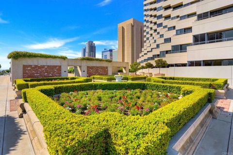 Tiny photo for 700 Front Street #2501, San Diego, CA 92101 (MLS # PTP2502571)