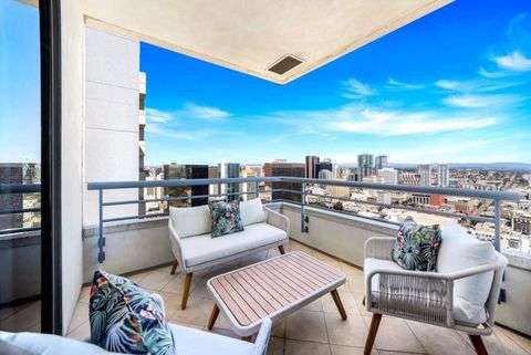 Tiny photo for 700 Front Street #2501, San Diego, CA 92101 (MLS # PTP2502571)