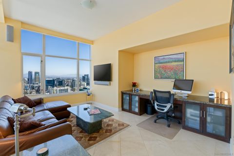Tiny photo for 550 Front St #2702, San Diego, CA 92101 (MLS # 250030403)
