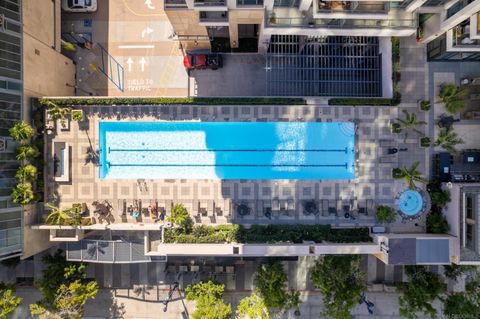 Tiny photo for 550 Front St #2702, San Diego, CA 92101 (MLS # 250030403)