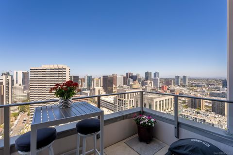 Tiny photo for 550 Front St #2702, San Diego, CA 92101 (MLS # 250030403)