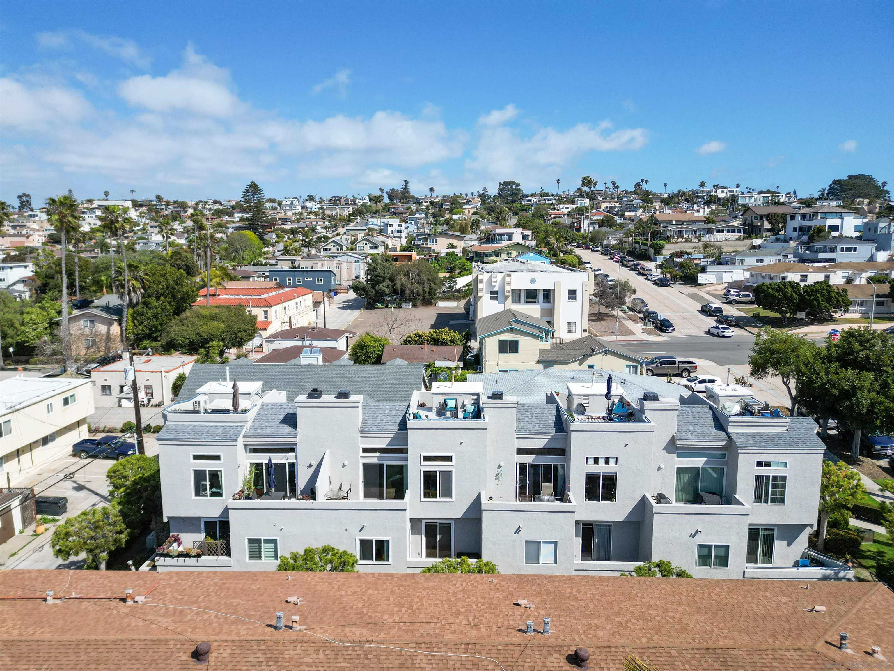 4820 Santa Cruz Ave 3