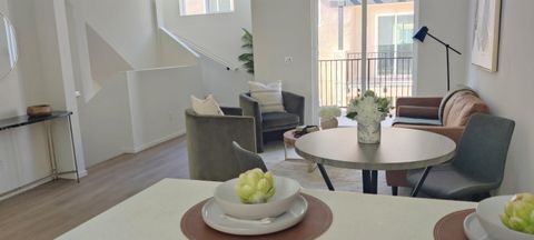 5282  Naranja St  3 San Diego CA 92114