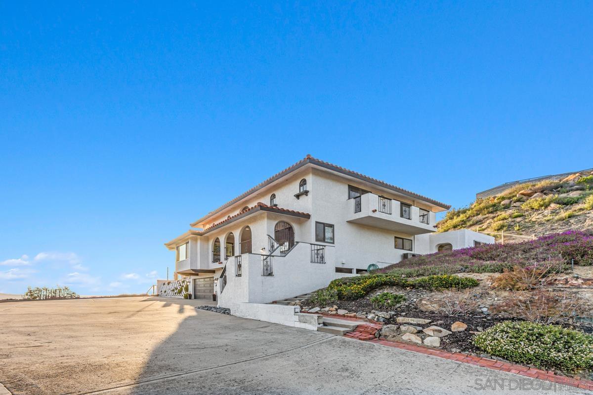 620 Calle De La Sierra