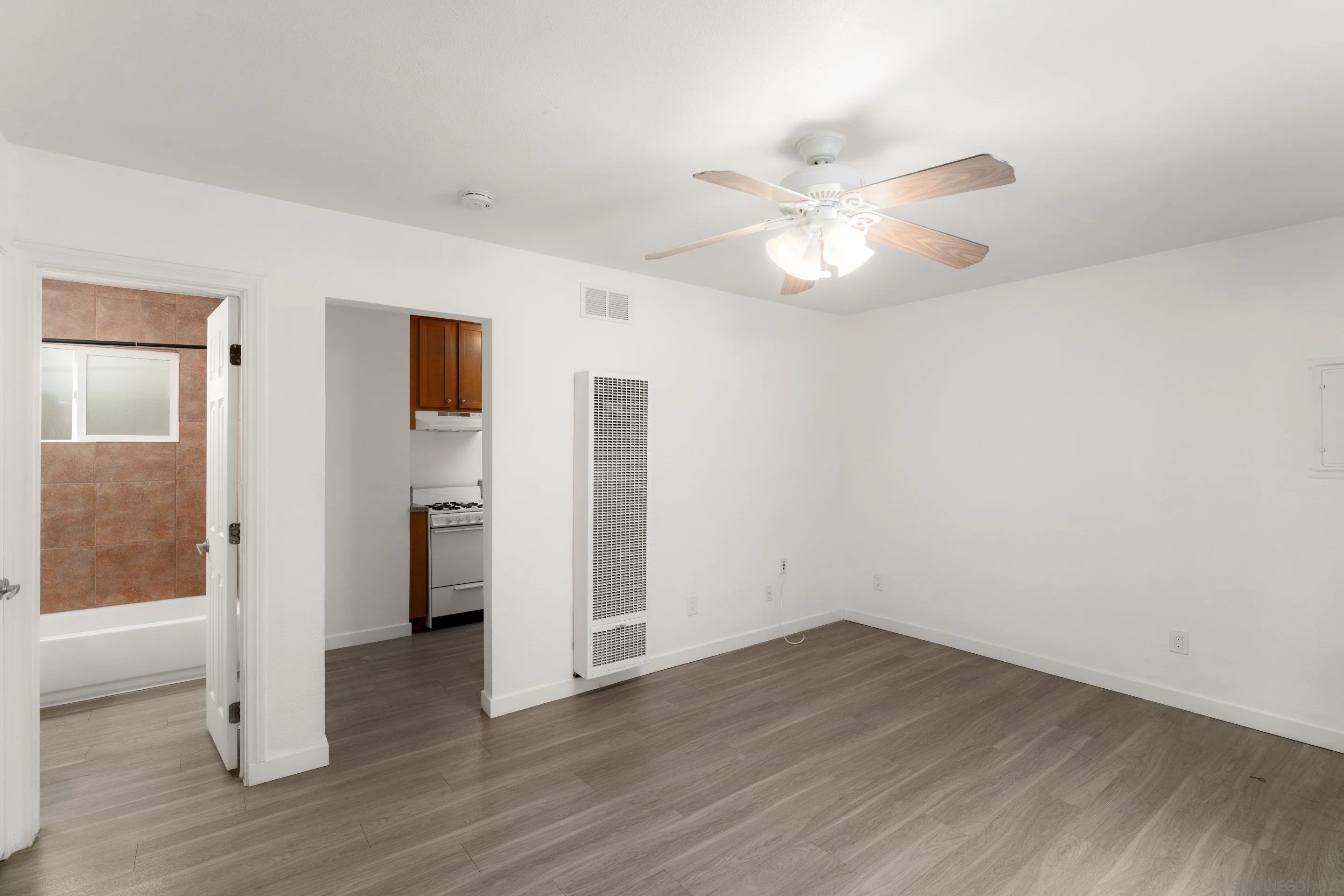 San Diego, California 92116, United States, ,1 BathroomBathrooms,Residential,Active,101388